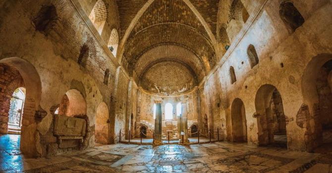 Noel Baba (Aziz Nikolaos) Kilisesi Rent A Car